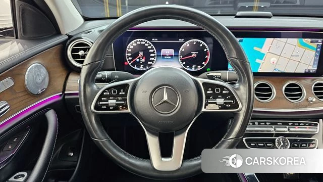 Mercedes-Benz E-Class W213 2018 Белый из Кореи, фото 3