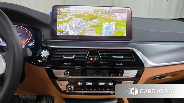 BMW 5 Series (G30) 2023 Черный из Кореи, фото 3