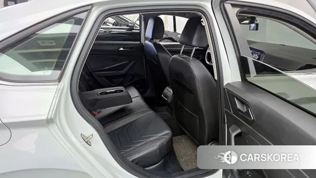 Volkswagen 7th Generation of Jetta 2020 Белый из Кореи, фото 3