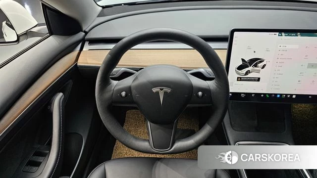 Tesla Model 3 2022 Белый из Кореи, фото 3