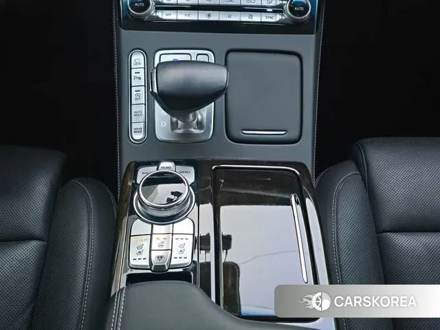 Genesis G90 2019 Черный из Кореи, фото 3