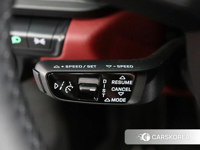 Porsche 911(992) 2023 Жемчужный цвет из Кореи, фото 3