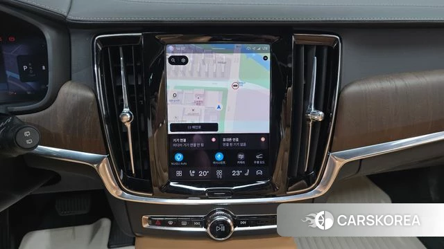 Volvo V90 Cross-Country 2024 Белый из Кореи, фото 3