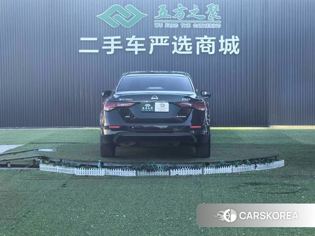Nissan Sylphy 2023 Черный из Китая, фото 3