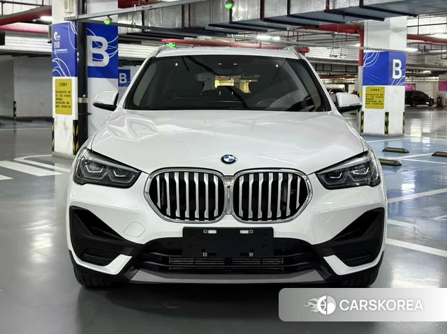 BMW X1 2023 Белый из Китая, фото 3