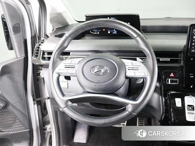 Hyundai Staria 2022 Серебряный из Кореи, фото 3