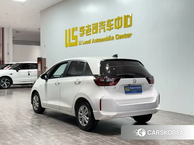 Honda Fit 2021 Белый из Китая, фото 3