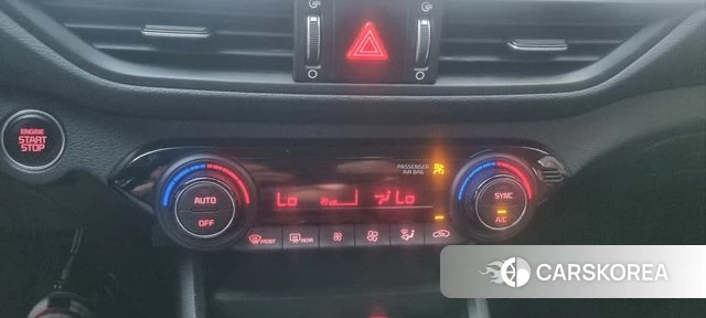 Kia The New K3 2nd generation 2023 Белый из Кореи, фото 4