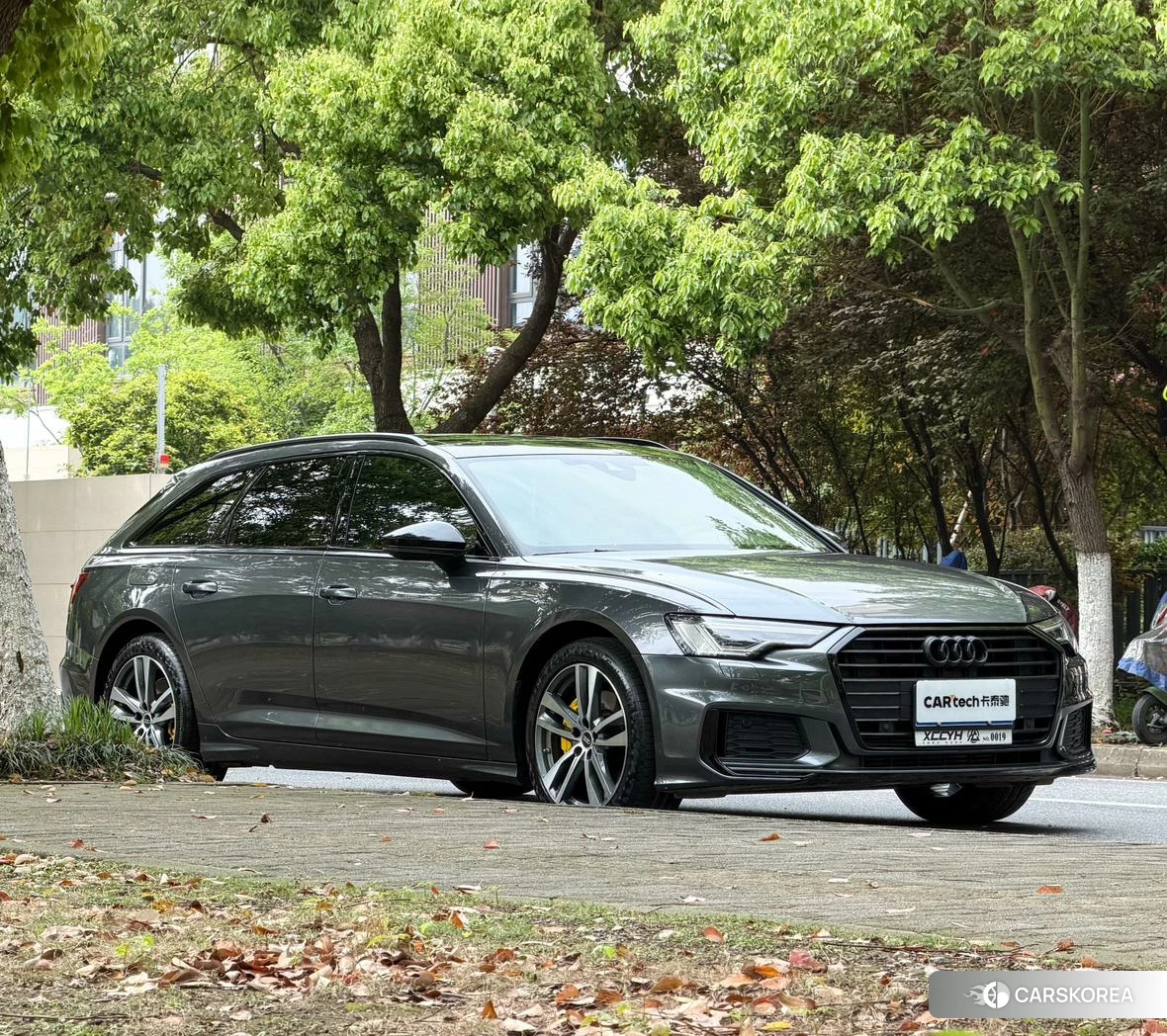 Audi A6 2020 Темно-серый из Китая, фото 3