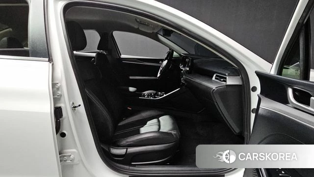 Kia K5 3rd generation 2021 Белый из Кореи, фото 3