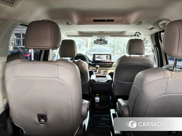 Toyota Sienna 2023 Шампань из Китая, фото 3
