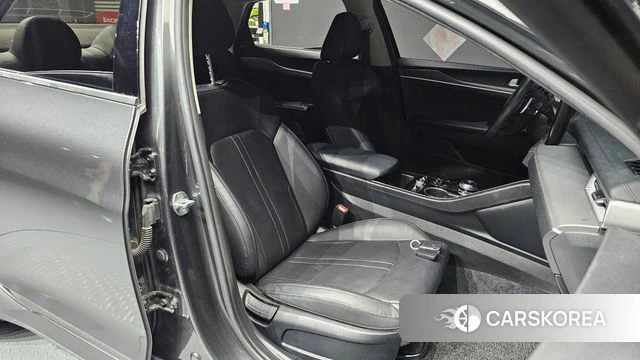 Kia K5 3rd generation 2022 Серый из Кореи, фото 3