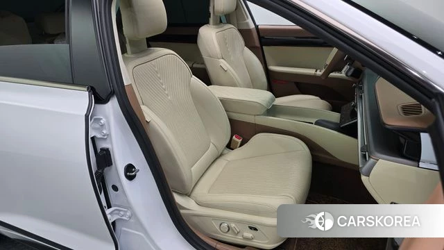 Hyundai Grandeur (GN7) 2023 Белый из Кореи, фото 3
