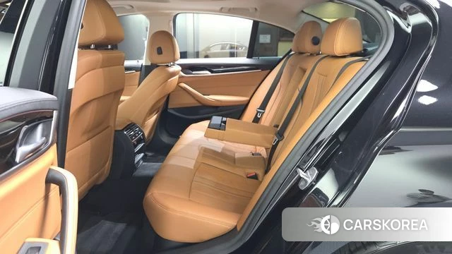 BMW 5 Series (G30) 2020 Черный из Кореи, фото 3