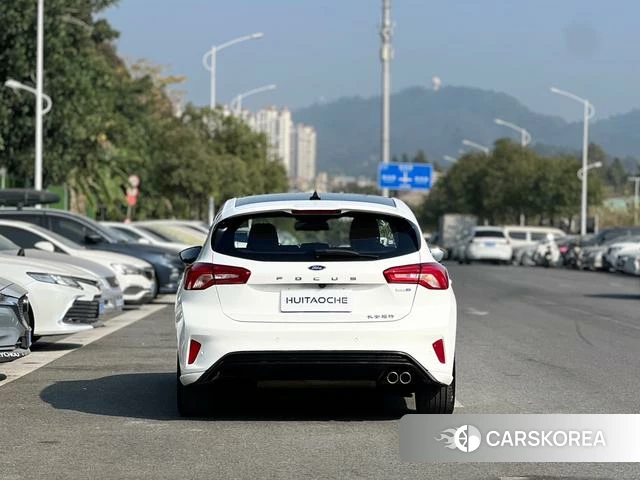 Ford Focus 2021 Белый из Китая, фото 3