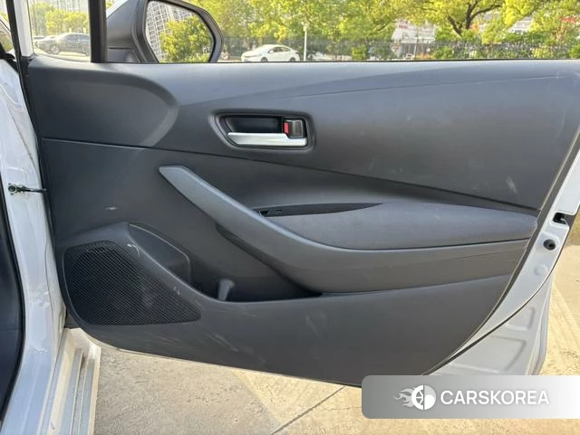 Toyota Allion 2024 Белый из Китая, фото 3
