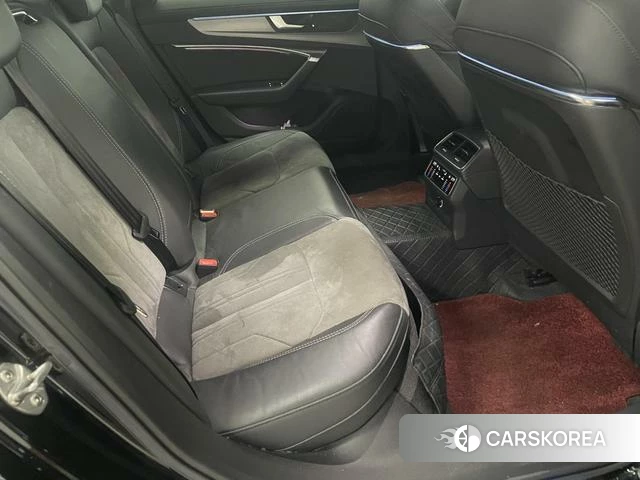 Audi A6L 2021 Черный из Китая, фото 3