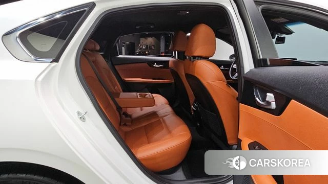 Kia The New K3 2nd generation 2022 Белый из Кореи, фото 3