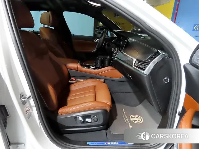 BMW X6 (G06) 2023 Белый из Кореи, фото 3