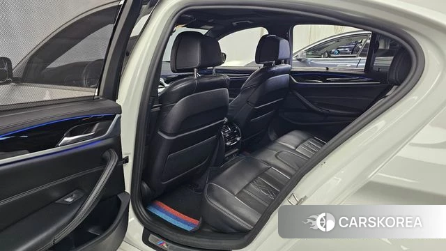 BMW 5 Series (G30) 2019 Белый из Кореи, фото 3