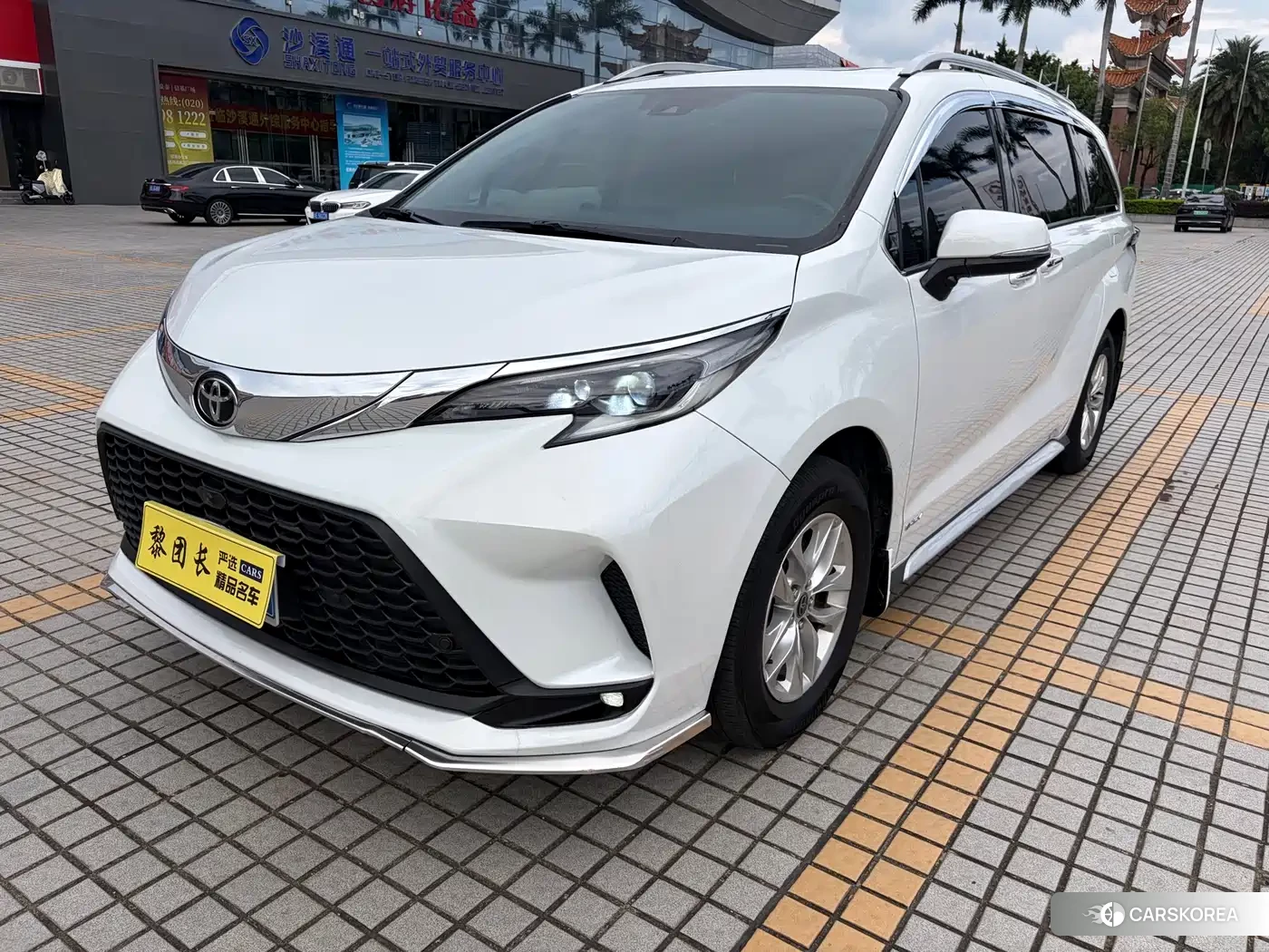 Toyota Granvia 2024 Белый из Китая, фото 3