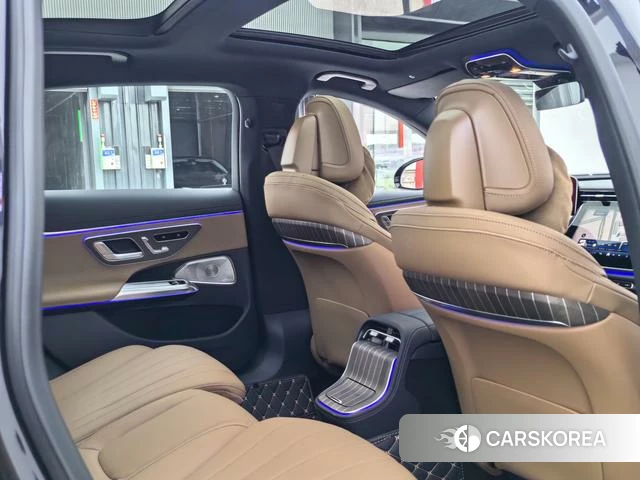 Mercedes-Benz E-Class 2026 Черный из Китая, фото 3