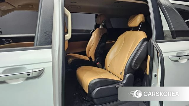 Kia Carnival 4th generation 2023 Белый из Кореи, фото 3