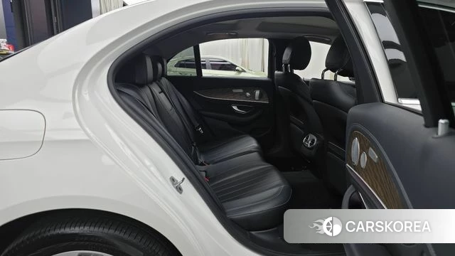 Mercedes-Benz E-Class W213 2019 Белый из Кореи, фото 3
