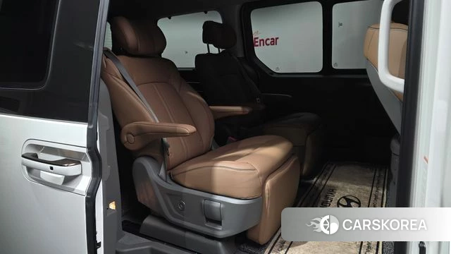 Hyundai Staria 2025 Белый из Кореи, фото 3