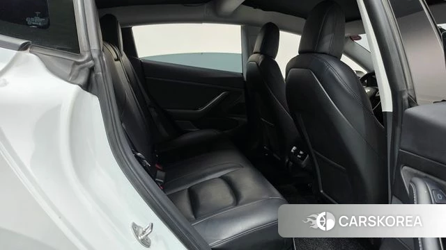 Tesla Model 3 2021 Белый из Кореи, фото 3