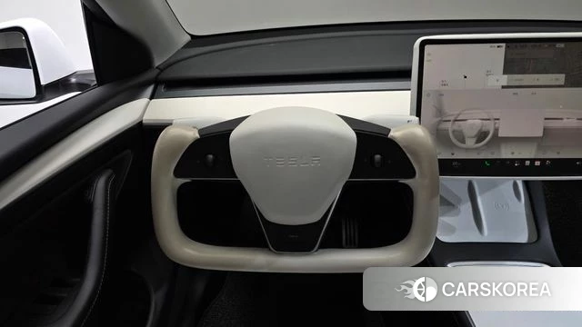 Tesla Model Y 2022 Белый из Кореи, фото 3