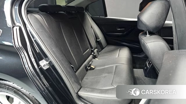 BMW 3 Series (F30) 2018 Черный из Кореи, фото 3