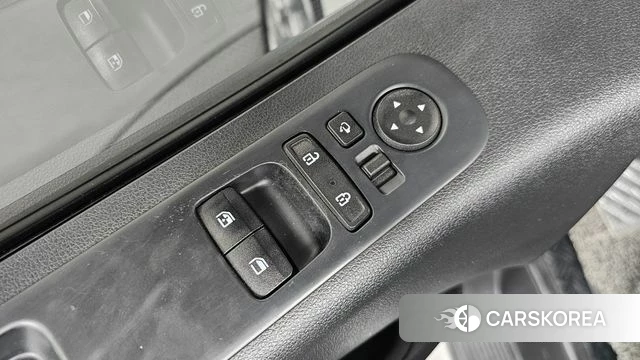 Hyundai Staria 2022 Белый из Кореи, фото 3