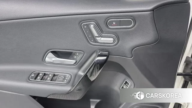 Mercedes-Benz A-Class W177 2020 Белый из Кореи, фото 3