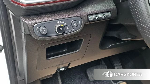 Chevrolet (GM Daewoo) Trailblazer 2021 Белый из Кореи, фото 3