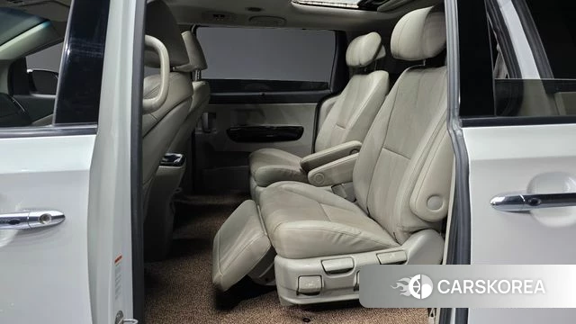 Kia The New Carnival 2018 Белый из Кореи, фото 3