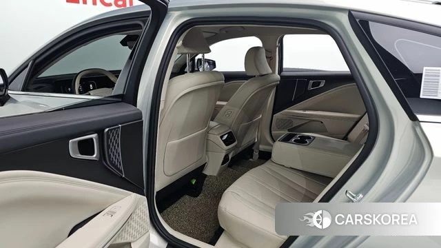 Kia The New K8 2025 Серебристо-серый из Кореи, фото 3
