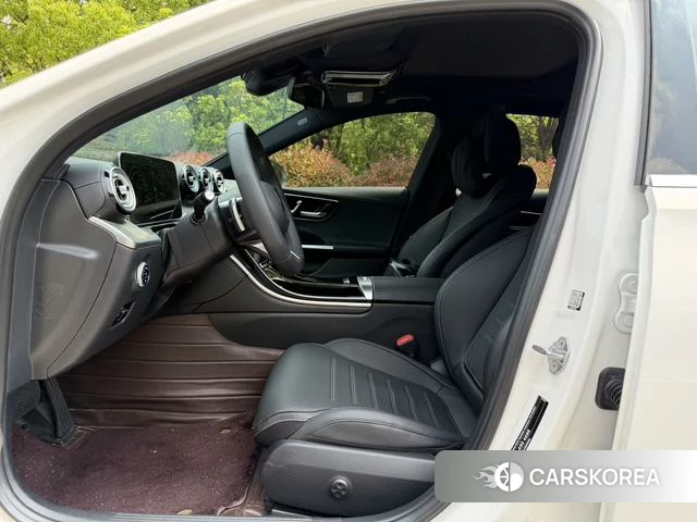 Mercedes-Benz C-class 2023 Белый из Китая, фото 3
