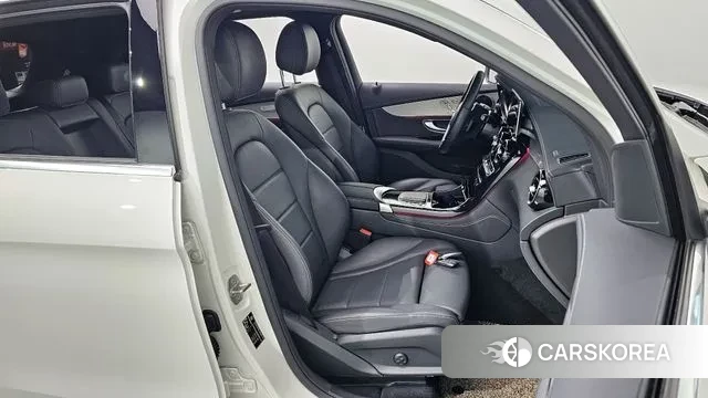 Mercedes-Benz GLC-Class X253 2021 Белый из Кореи, фото 3