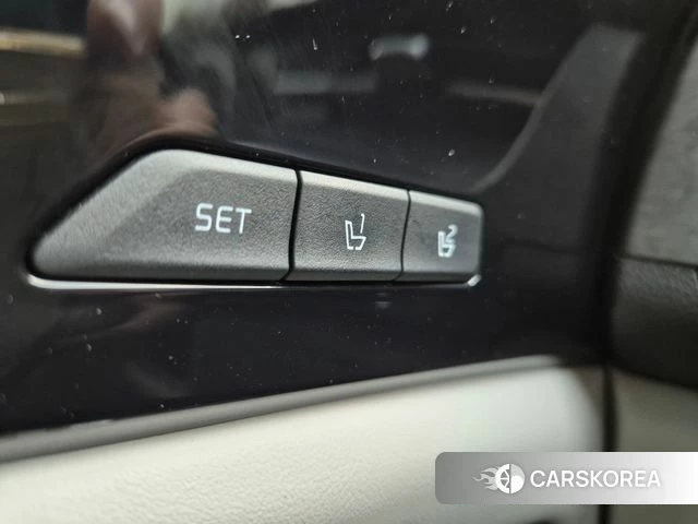 Kia Carnival 4th generation 2022 Жемчужный цвет из Кореи, фото 3