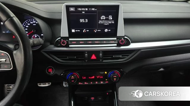 Kia The New K3 2nd generation 2023 Черный из Кореи, фото 3