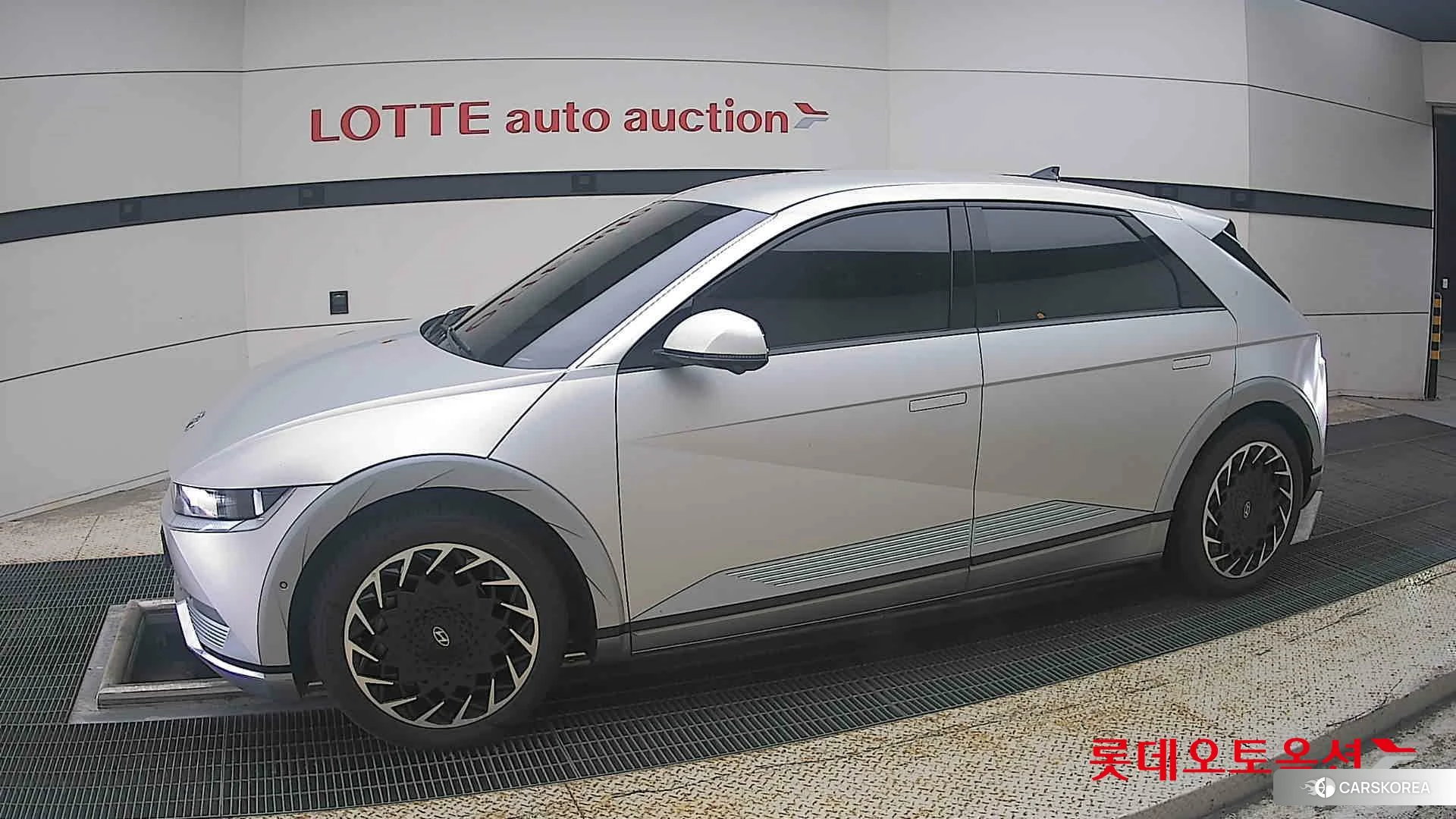 Hyundai IONIQ 5 2022 Gravity Gold Mat из Кореи, фото 3