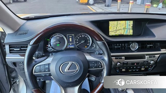 Lexus New ES300h 2018 Песочный из Кореи, фото 3