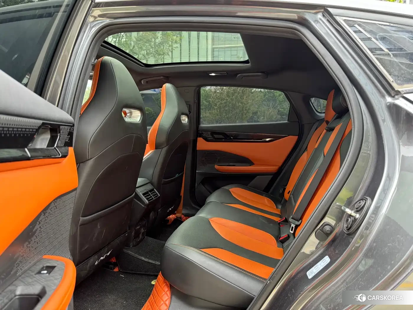 Chang'an Changan UNI-V 2024 Silver/gray из Китая, фото 3