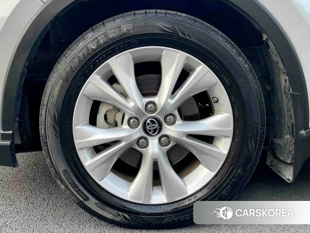 Toyota IZOA 2023 Белый из Китая, фото 3