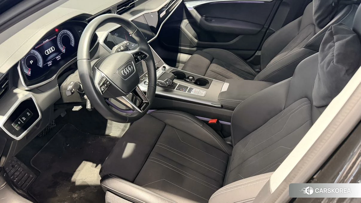 Audi A6 2023 Черный из Китая, фото 3