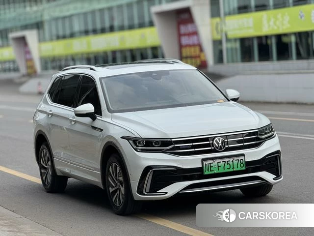 Volkswagen Tiguan L 2023 Белый из Китая, фото 3