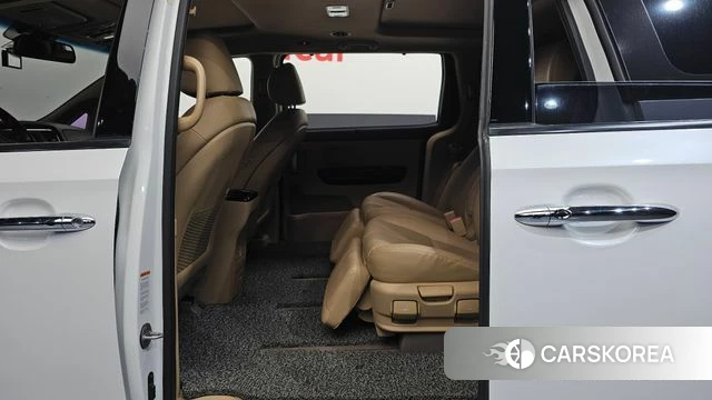 Kia The New Carnival 2018 Белый из Кореи, фото 3