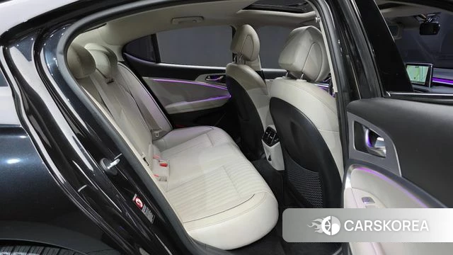 Genesis G70 2018 Черный из Кореи, фото 3