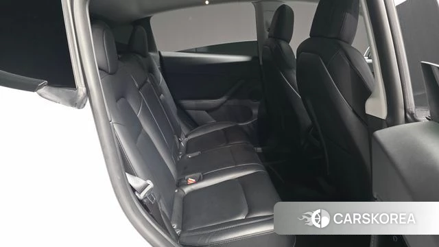 Tesla Model Y 2021 Белый из Кореи, фото 3